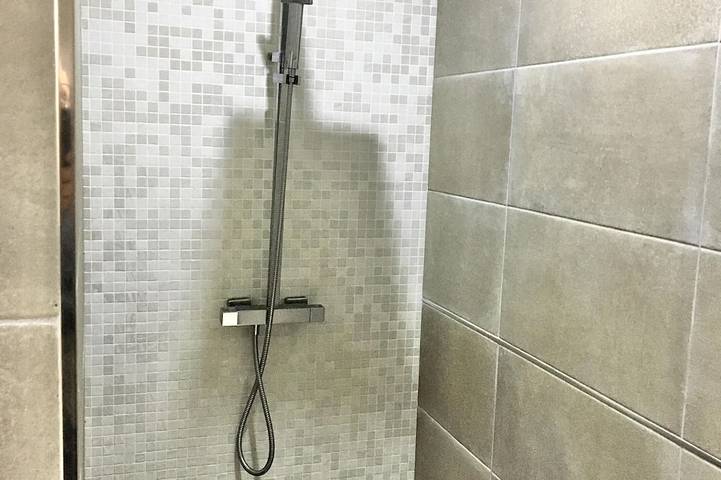 Ganze Wohnung, Large Duplex Apartment, panoramic view. quiet. in Abbartello, Olmeto