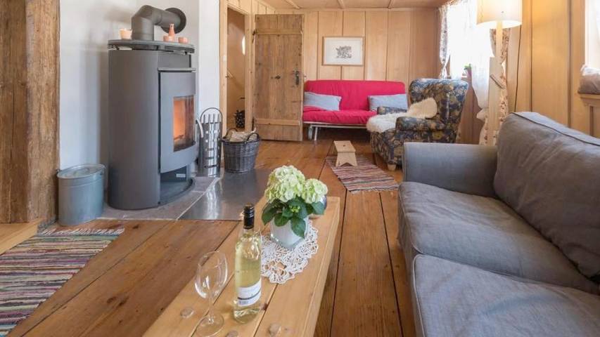 Maison de vacances pour 8 personnes, avec terrasse et vue ainsi que sauna et jardin, animaux acceptés