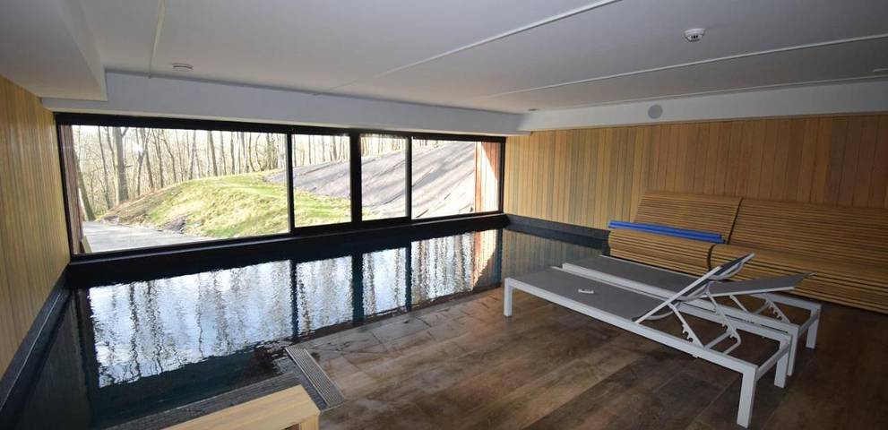 Location de vacances pour 8 personnes, avec sauna et piscine ainsi que jacuzzi et jardin dans la Province du Brabant wallon - 2