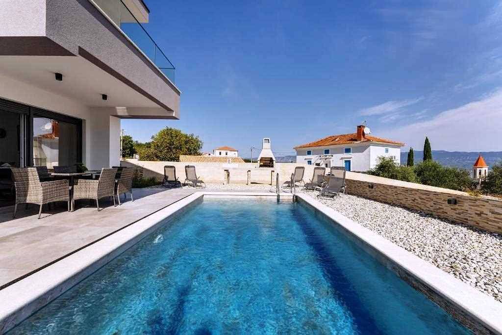 Cijeli apartman, Holiday house Rosemary with pool and panoramic seaview in Risika, Krk