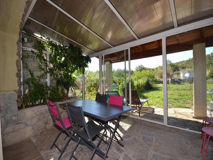 Location de vacances pour 5 personnes, avec Terrasse ainsi que Jardin et Piscine à Lanas - 3