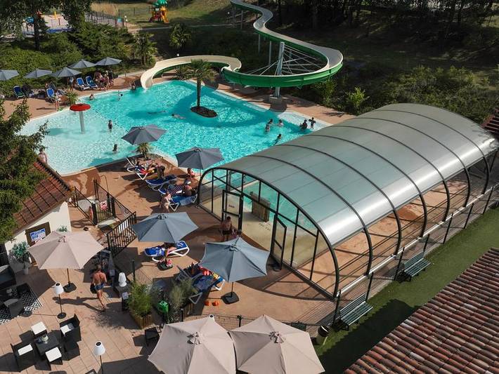 Camping Le Domaine Aramis - Tente en toile et en bois 4 personnes - Lodge Luxe 3 Pièces 4 Personnes in Marsan (homonymie), Gers