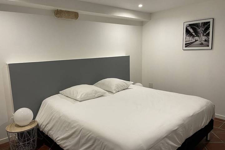 Ganze Wohnung, L'Atelier-Apartment-Superior-Ensuite mit Dusche-Stadtblick in Auxerre, Auxerre und Umgebung