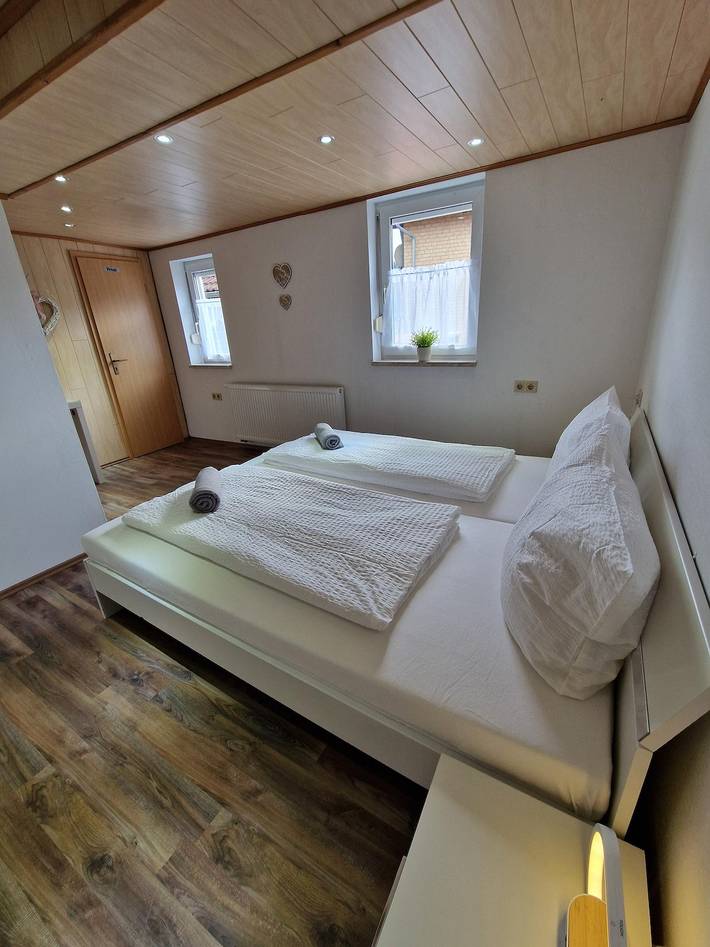 Ganze Wohnung, Pfaffenhaus - Ferienhaus mit 3 Schlafzimmern in Frankenheim (Rhön), Biosphärenreservat Rhön