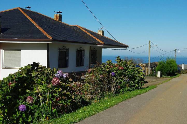 Casa rural para 3 personas, con jardín, Se admiten mascotas en Tapia de Casariego