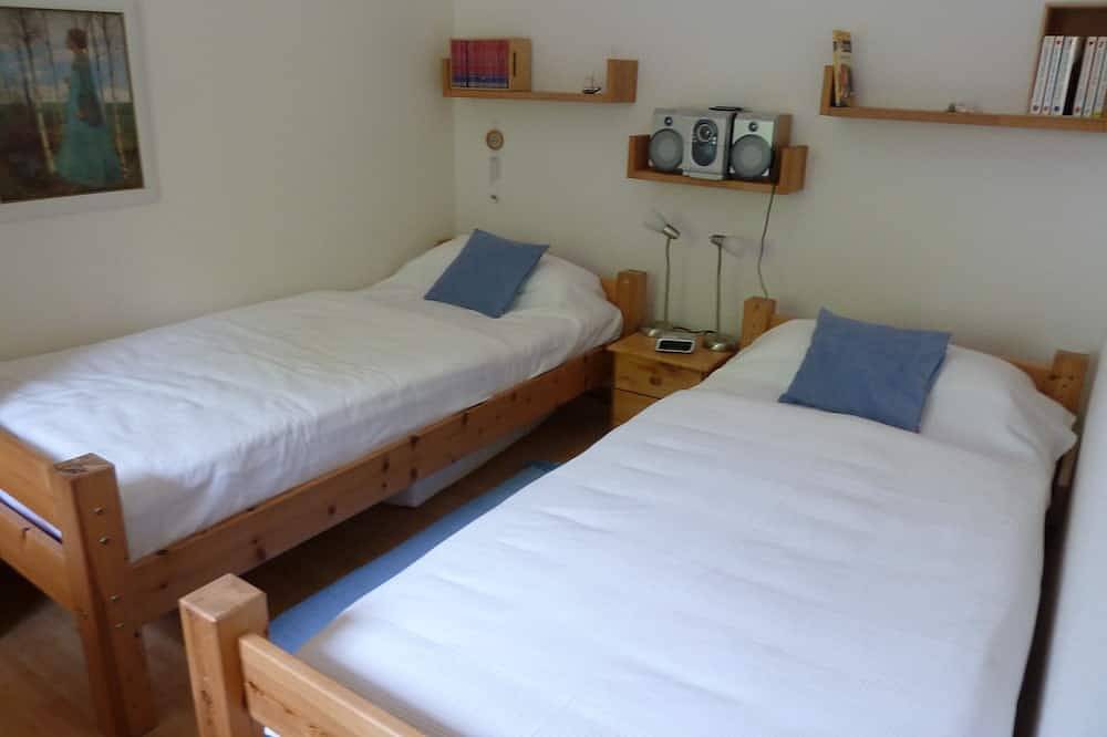 Ganze Wohnung, Helle und freundliche Ferienwohnung mit komfortabler Ausstattung in Strandnähe. in Barendorf, Dassow