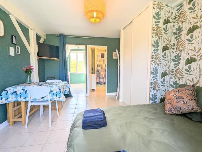 Gîte pour 2 personnes, avec terrasse à Saint-Germain-les-Belles - 3