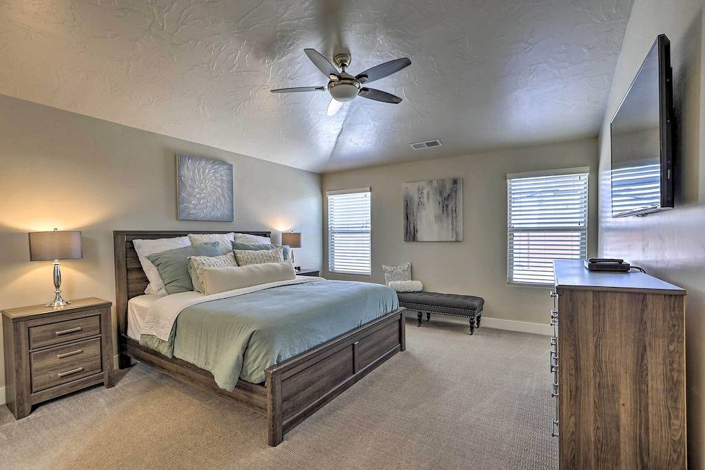 Hurricane Home mit privatem Pool und Blick auf den Mtn! in Hurricane, Zion Nationalpark