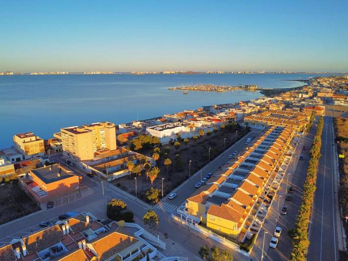 Location de vacances pour 4 personnes, avec Balcon ainsi que Terrasse et Vue dans Los Nietos - 2