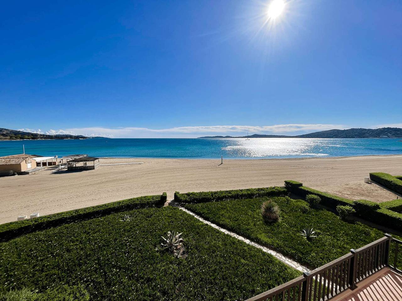 Appartement entier, Appartement 3 chambres avec vue sur mer, accès plage, parking, à Port Grimaud in Port Grimaud, Grimaud