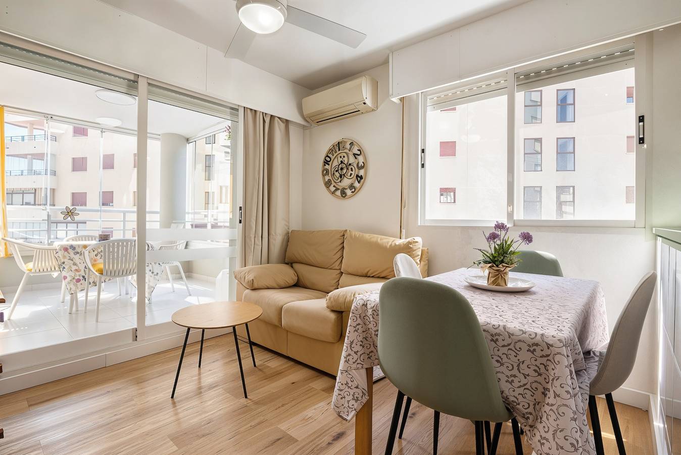 Ganze Wohnung, Apartment 'Bajo El Sol De Calpe' mit Meerblick, Wlan und Klimaanlage in Playa de la Fossa, Calpe