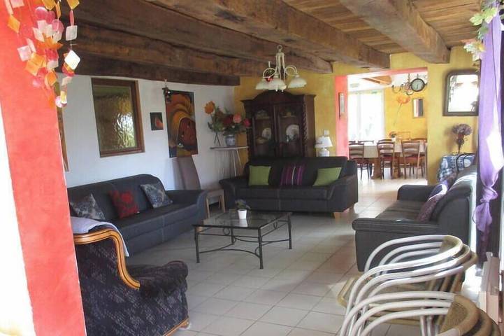 Location de vacances pour 30 personnes à Beaubery - 2