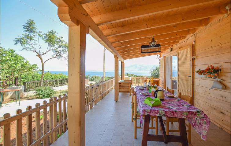 Appartement au rez-de-chaussée avec terrasse et parking - 2,5 km de la plage in Spiaggia Agliareddi, Custonaci