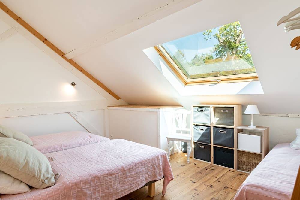 La Grange du Belon by Interhome in Saint-Julien-en-Born, Côte d’Argent