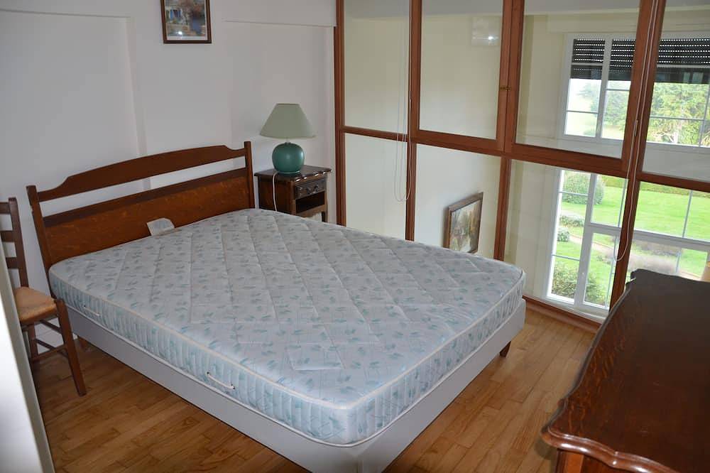 Appartement entier, Appartement Duplex à proximité de la plage et du golf. Wifi gratuit. in Saint-Cast-le-Guildo, Région de Dinan