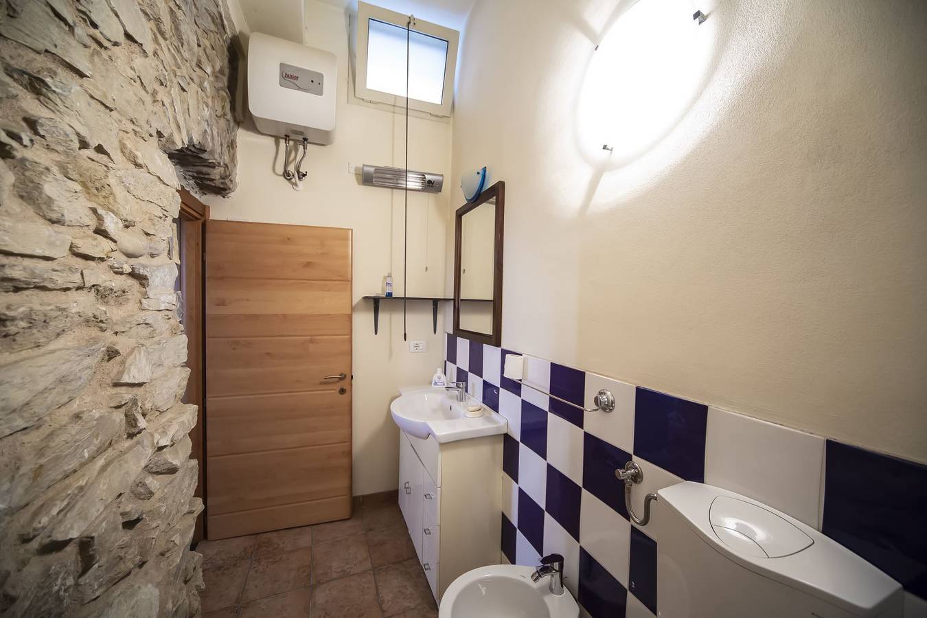 Ganze Ferienwohnung, Ferienwohnung für 3 Personen in Cipressa, Riviera di Ponente