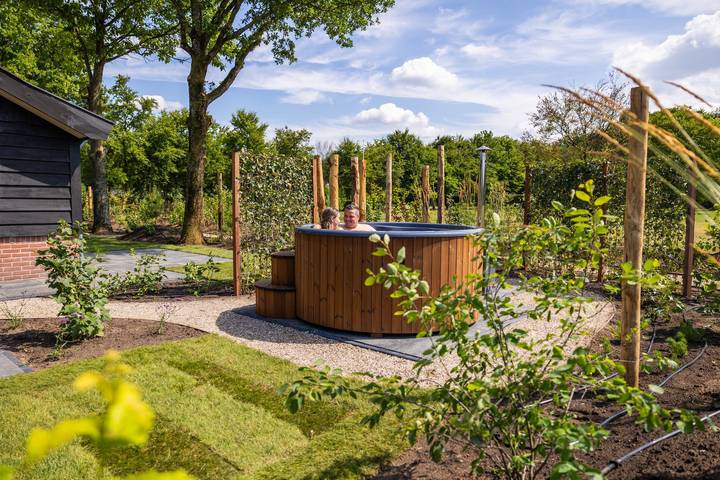 Landgoed Oud Beekdal — Valkse Hoeve mit Sauna & Hot Tub | 6 Personen in Hoge Veluwe