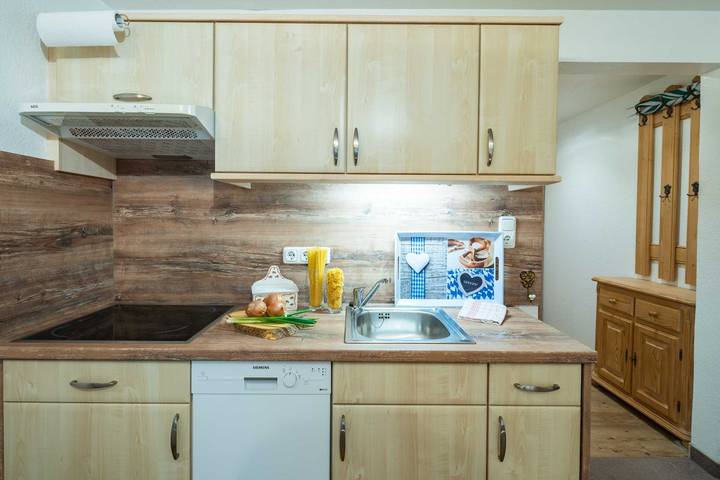Ferienwohnung für 3 Personen, mit Balkon und Garten sowie Sauna in Rubi - 3