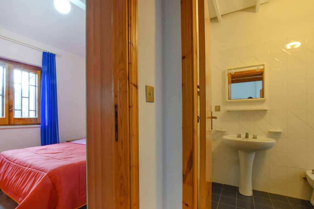 Ganze Wohnung, 1 bedroom cozy apartment in Acqualadrone in Messina, Messina Provinz