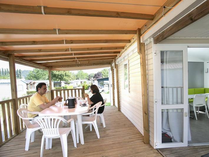 Camping pour 6 personnes, avec bassin pour enfant, animaux acceptés dans l' Ariège - 4