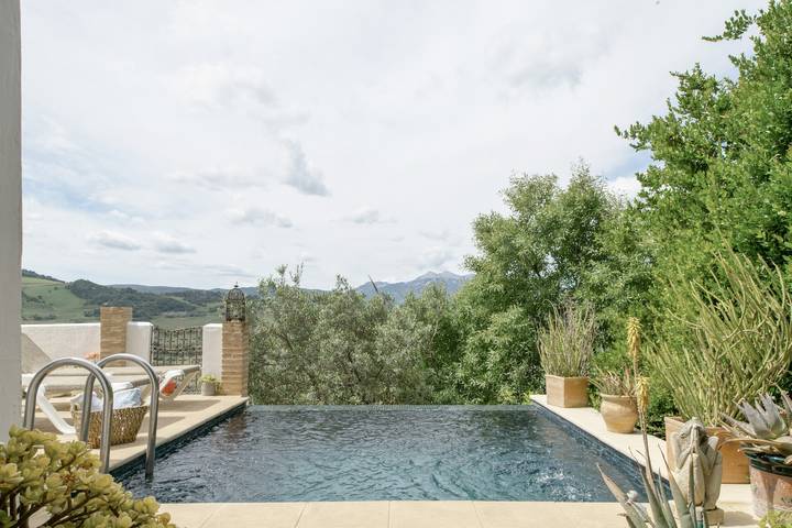 Chalet para 4 personas, con jardín y balcón en Serranía de Ronda