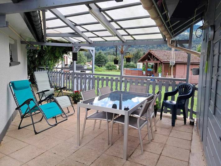 Appartement de vacances pour 3 personnes, avec Terrasse ainsi que Jardin et Vue