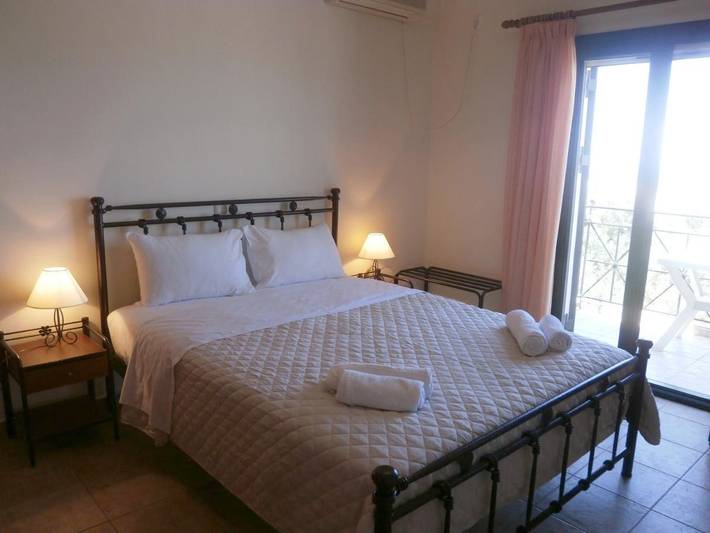 Gîte pour 4 personnes, avec vue et jardin dans Agistri - 3