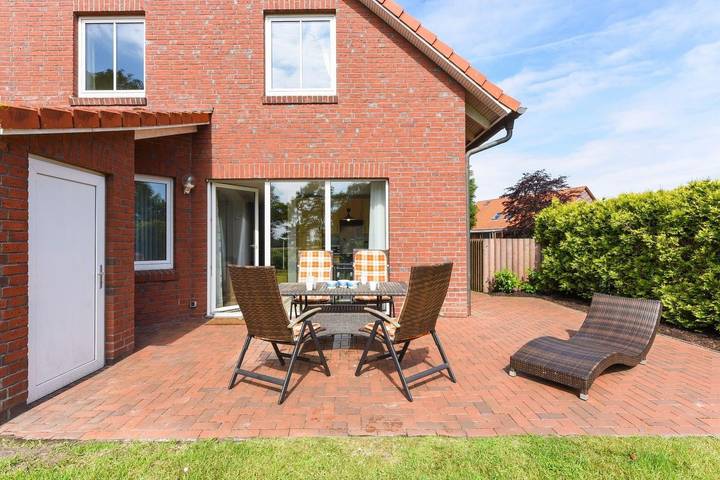 Ferienhaus für 6 Personen, mit Terrasse und Garten in Bensersiel - 2