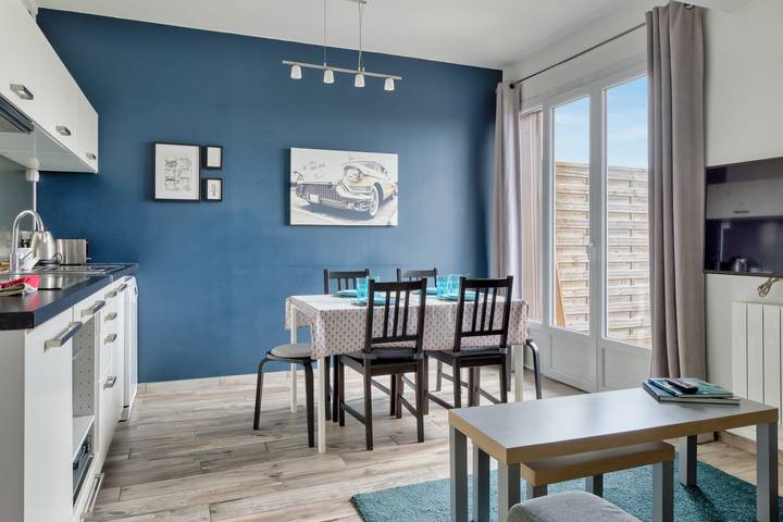 Appartement entier, Le Léon Gambetta, appartement avec terrasse vue mer in Dieppe, Région de Dieppe