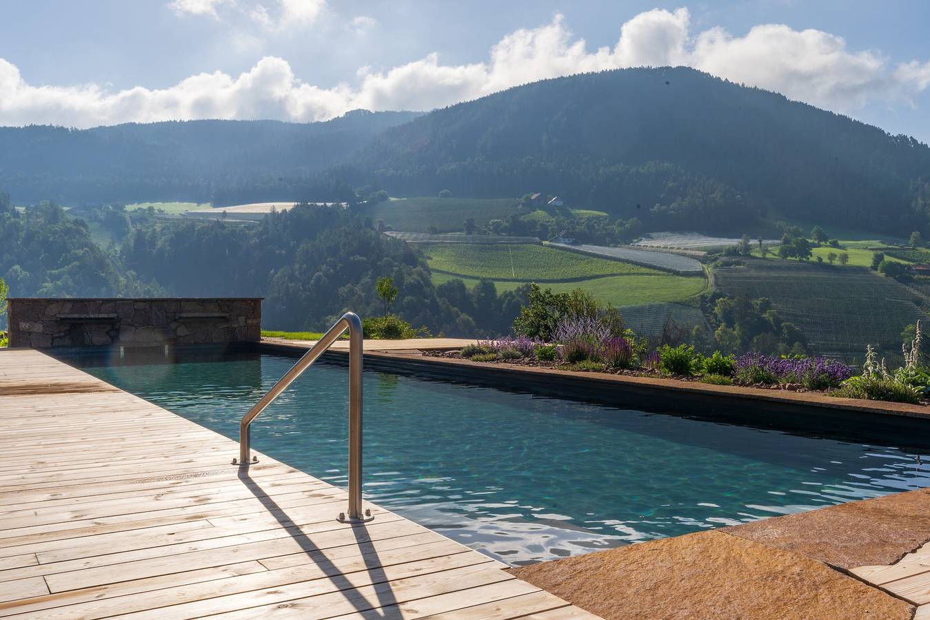 Entire apartment, Apartment "Spornberg Mountain Living Ostberg" with Mountain View in Ritten, Sarntal Alps