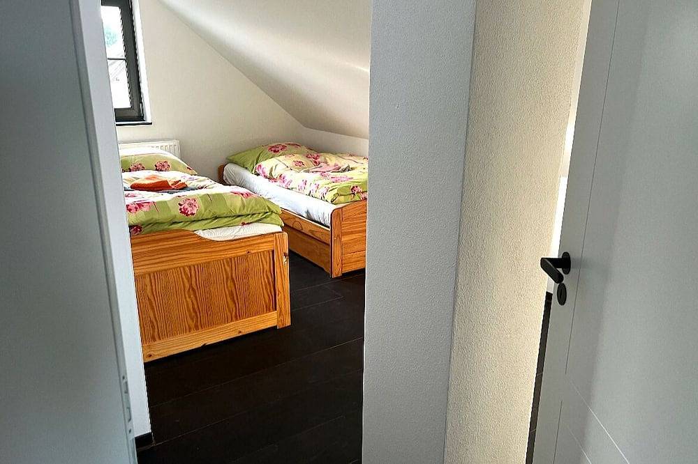 Ganze Wohnung, Ferienwohnung Lutki in Nebelschütz, Oberlausitz-Niederschlesien