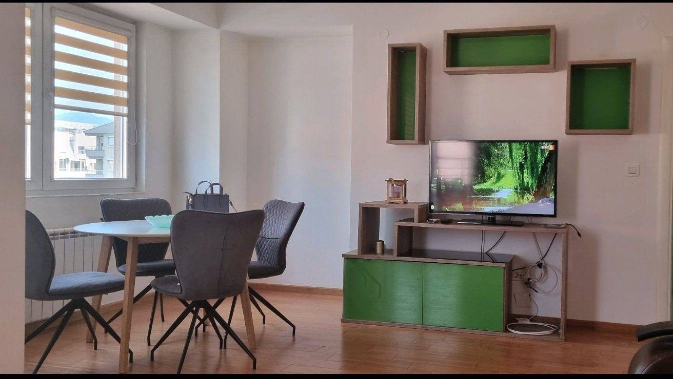Ganze Ferienwohnung, Apartment Sleeps 2 with Parking in Skopje Zentrum, Skopje
