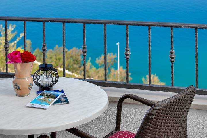 Apartament wakacyjny dla 3 osób, z balkon/ taras w Drašnice