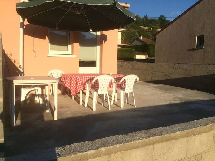 Gîte pour 2 personnes, avec jardin à Pontgibaud - 3