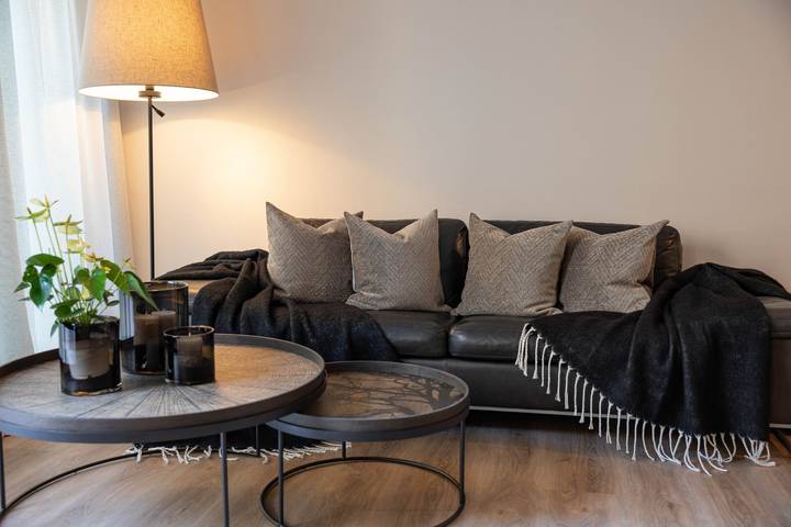 Ganze Wohnung, Ferienwohnung "Lores Loft" mit Garten und Wlan in Meran, Texelgruppe
