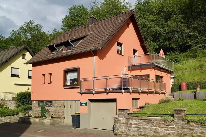 Ferienwohnung für 2 Personen, mit Terrasse und Garten in Schleiden