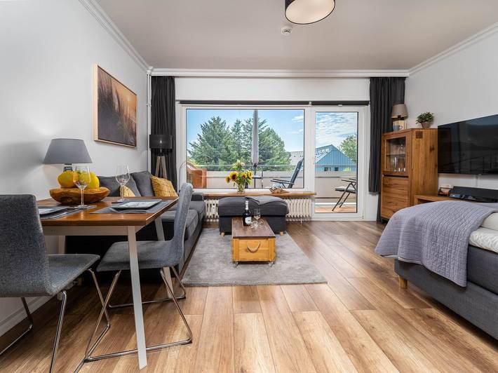 Ganze Wohnung, Charmante 1- Zimmer-Ferienwohnung im Herzen von Sylt, in Wenningstedt. in Wenningstedt, Sylt