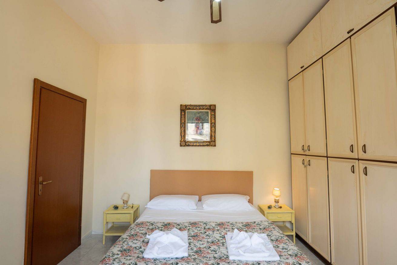 Ganze Wohnung, Ferienwohnung für 4 Personen mit Balkon/Terrasse in Neapel, Neapel Provinz