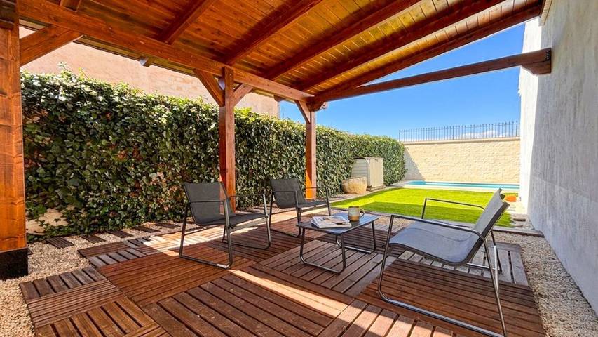 Casa rural para 8 personas, con balcón/terraza además de jacuzzi y piscina en Vega de Granada - 4