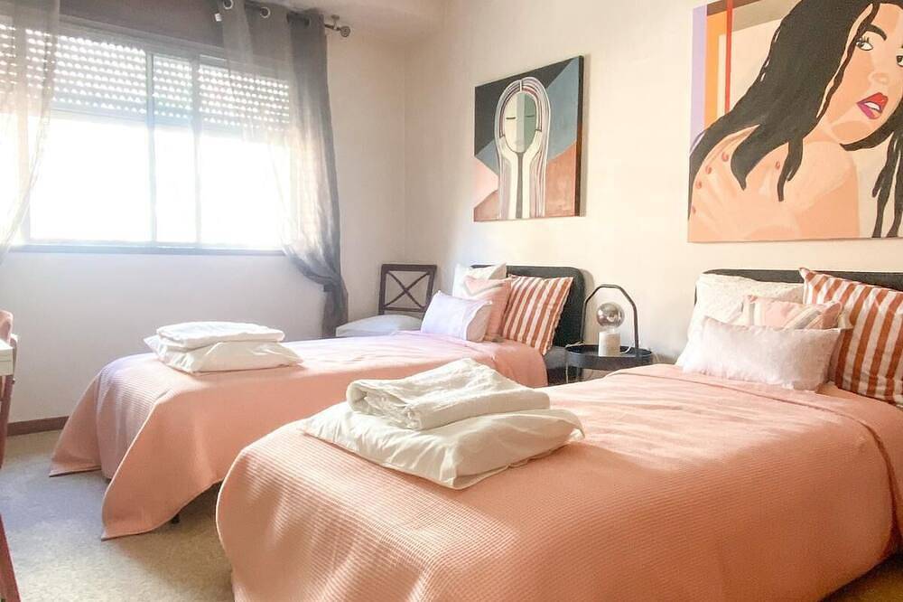 Ganze Wohnung, Elegant and spacious apartment by the sea! in Povoa de Varzim, Porto Distrikt