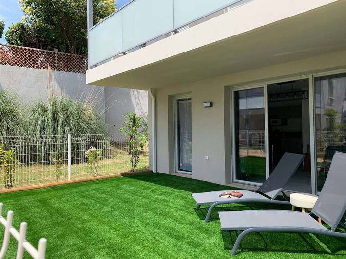 Location de vacances pour 4 personnes, avec Terrasse et Jardin à Mèze