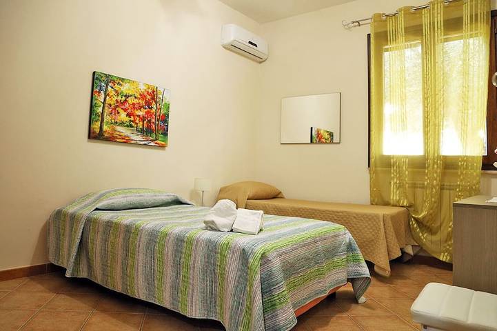 Lucy's Cottage Holidays in Cinisi, Palermo Provinz