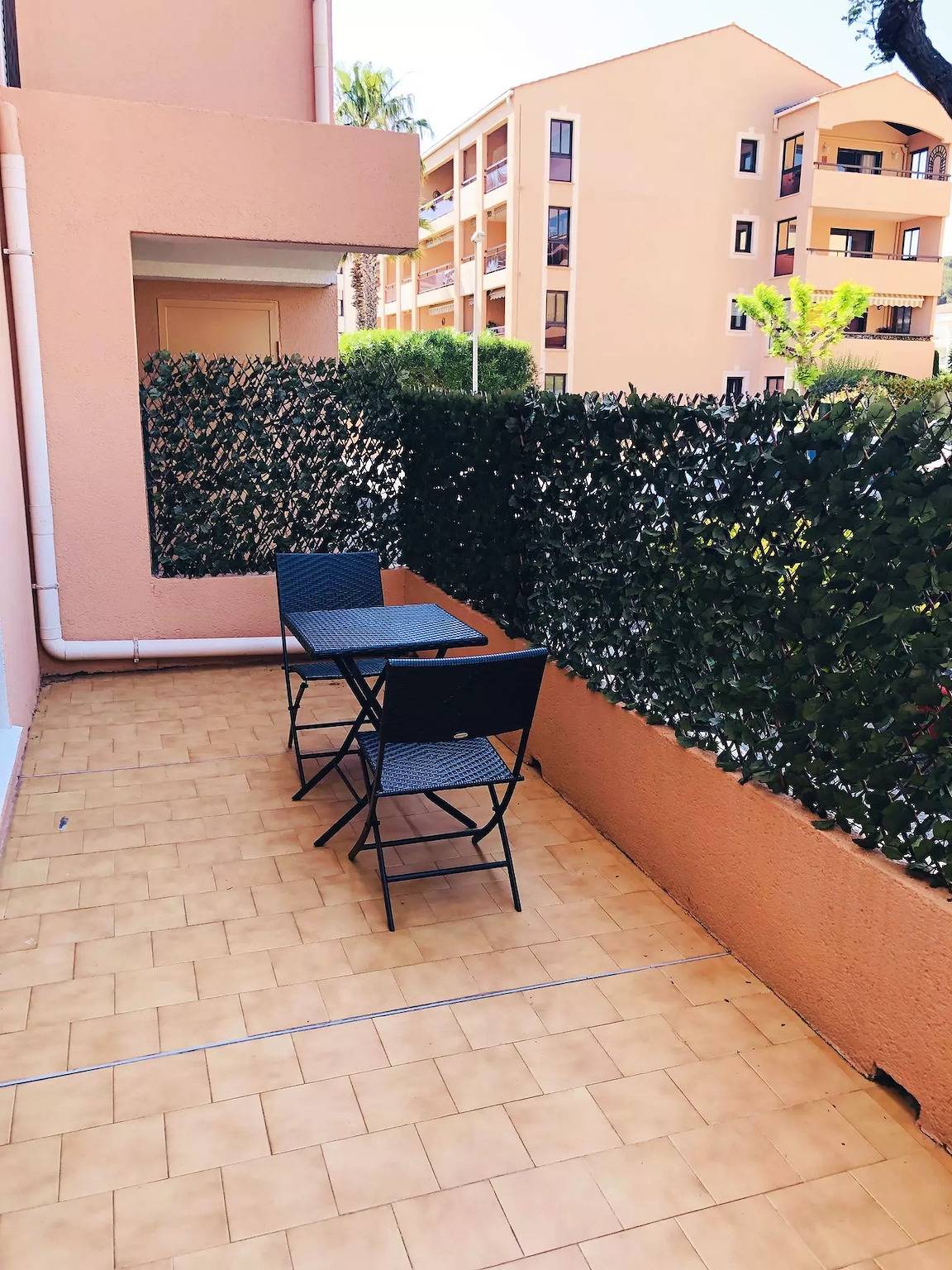 Entire apartment, Apartment with terrace 3 rooms 5 people - Budget in Sanary-sur-Mer, Toulon region