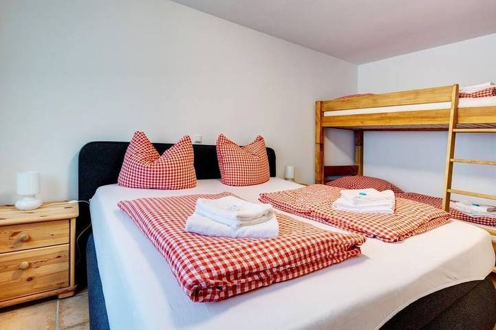 Ferienwohnung für 4 Personen, mit Balkon in Talsperre Pöhl - 3