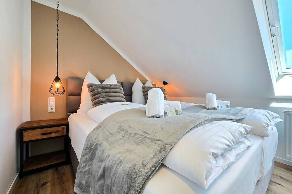 Ganze Wohnung, Alpha Apartments: Central Charm, Skylight Comfort in Dortmund, Ruhrgebiet