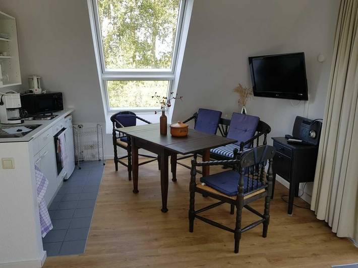 Ferienwohnung für 2 Personen, mit Seeblick und Terrasse in Glowe - 2