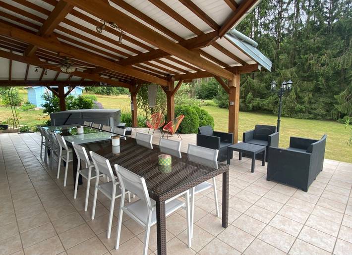 Gîte pour 12 personnes, avec terrasse ainsi que jardin et jacuzzi dans Xertigny - 2
