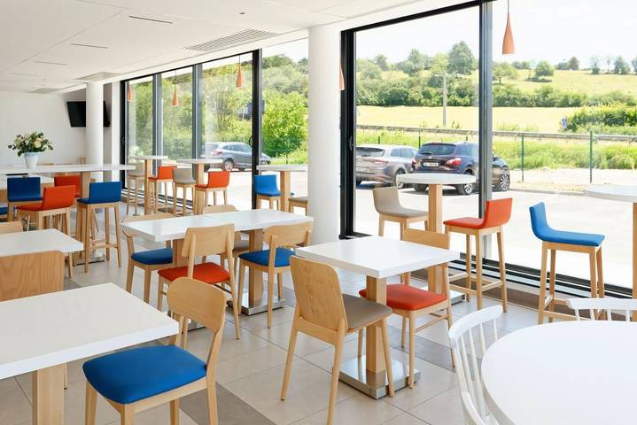 Hôtel pour 5 personnes, avec terrasse dans Vaux-les-Prés