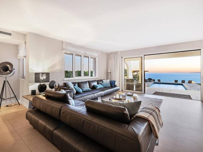 Ferienhaus für 12 Personen, mit Balkon/Terrasse und Meerblick sowie Garten und Pool in Sa Torre - 4