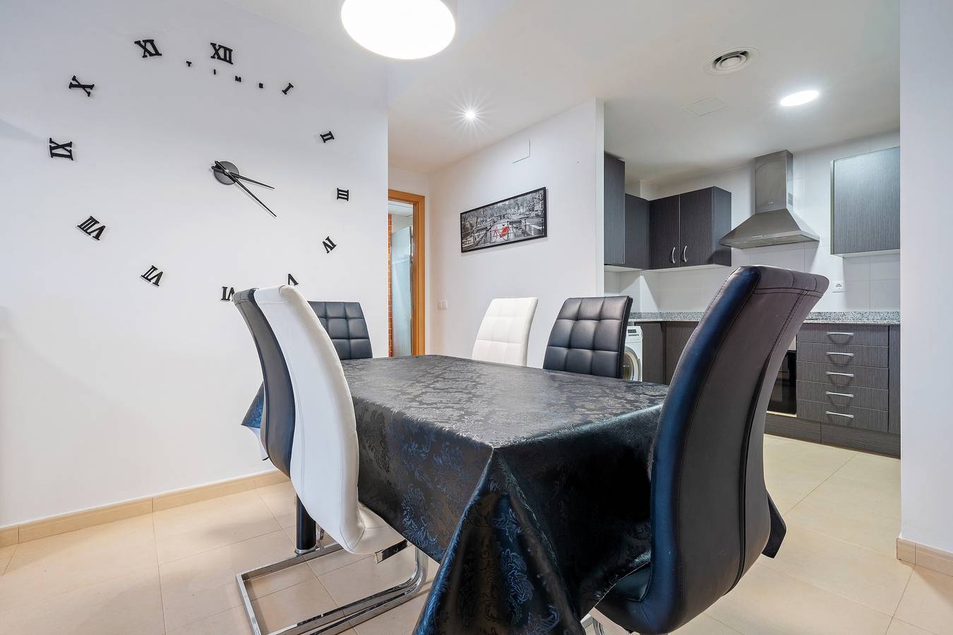 Entire apartment, Apartment 'Viudelta' with Mountain Views, Private Pool, Air Conditioning, and Wi-Fi in Sant Jaume d'Enveja, Delta de l'Ebre